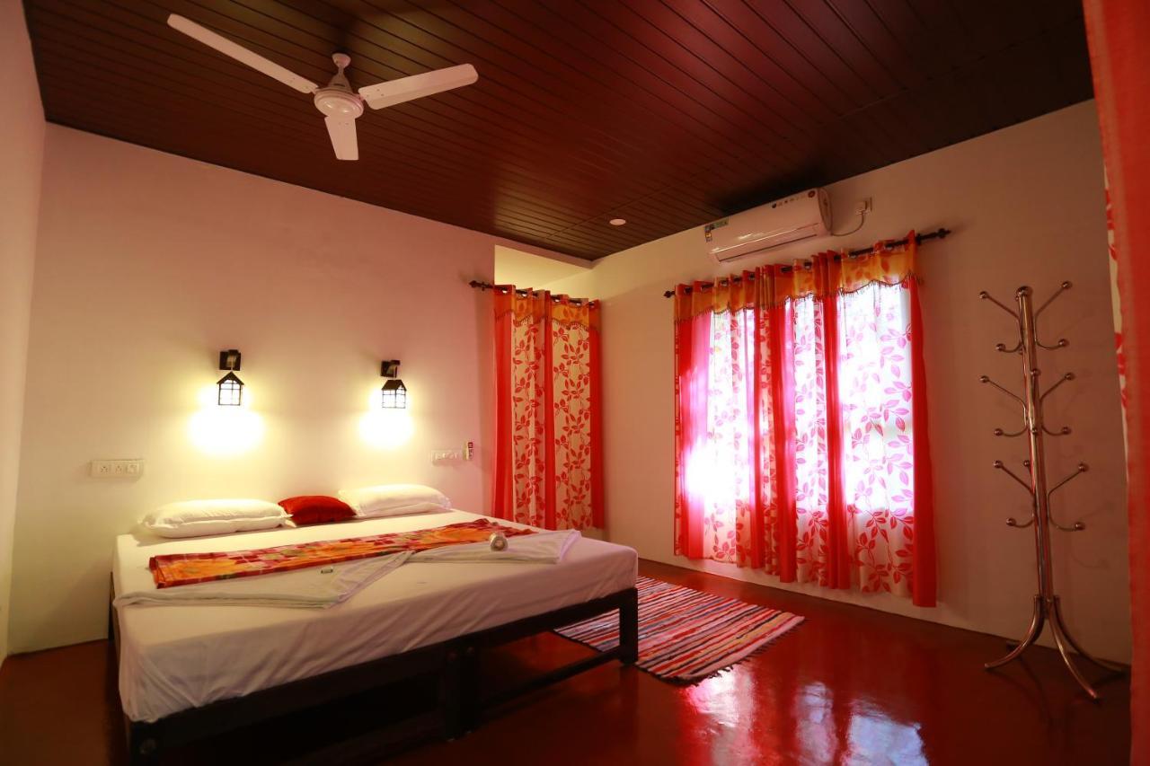 Marari John'S Beach Apartment Марарикулам Екстериор снимка
