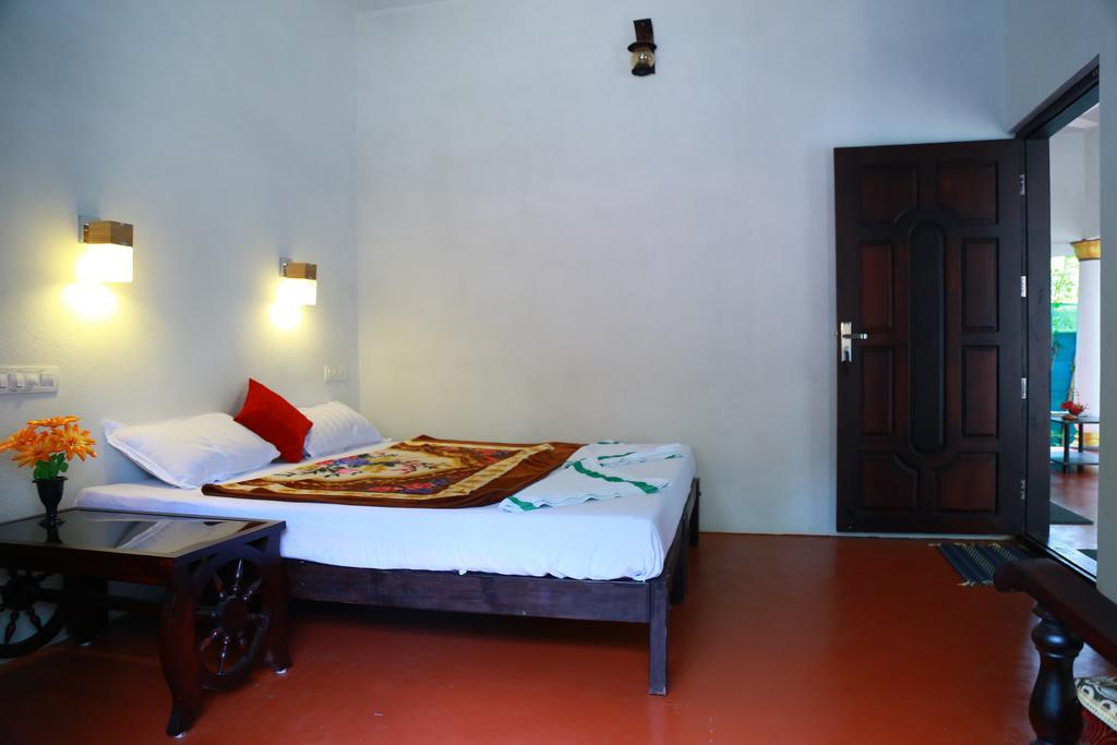 Marari John'S Beach Apartment Марарикулам Екстериор снимка