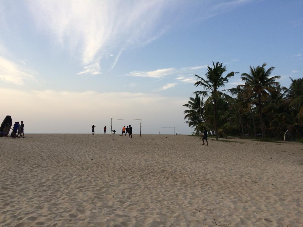 Marari John'S Beach Apartment Марарикулам Екстериор снимка