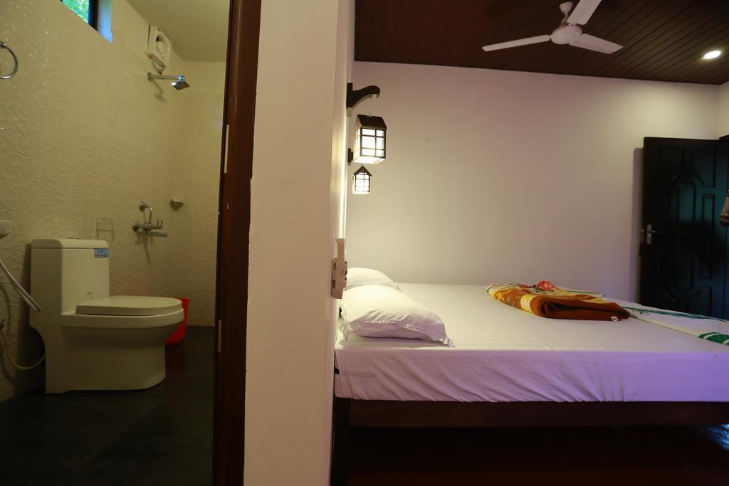 Marari John'S Beach Apartment Марарикулам Екстериор снимка
