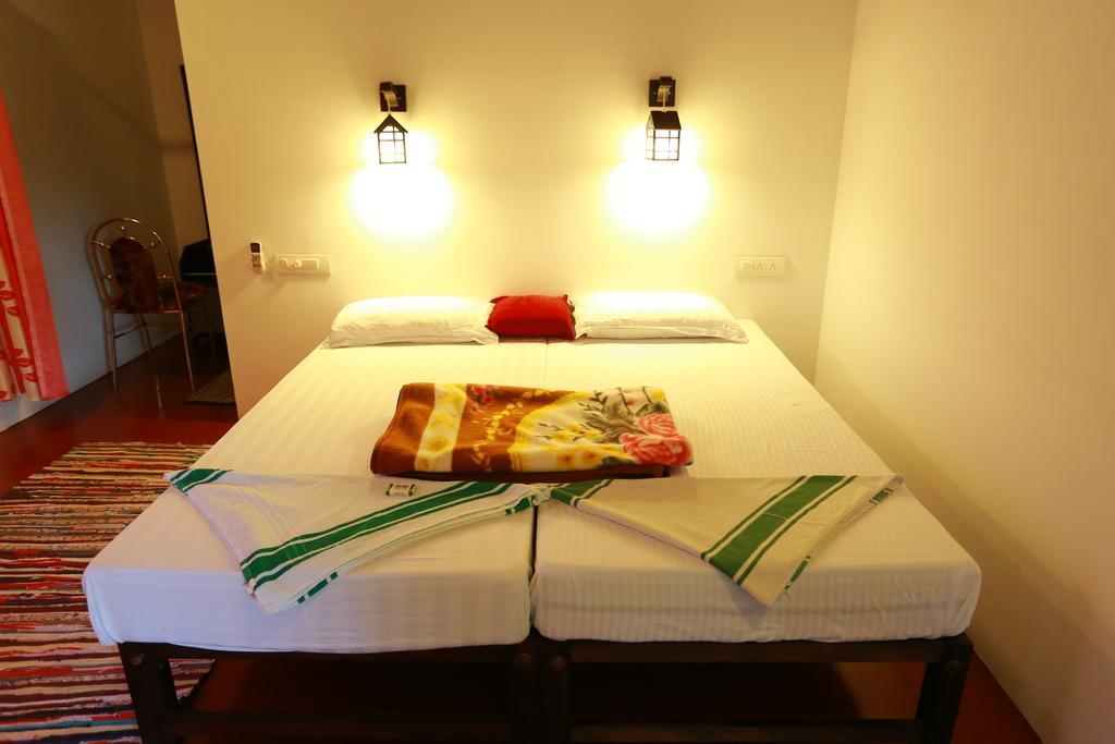 Marari John'S Beach Apartment Марарикулам Екстериор снимка