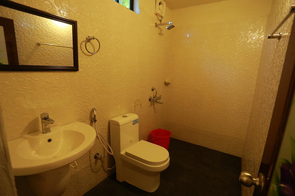 Marari John'S Beach Apartment Марарикулам Екстериор снимка